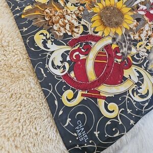Chanel Paris 100% SILK Vintage SUNFLOWER Floral Scarf - Black and Red XL